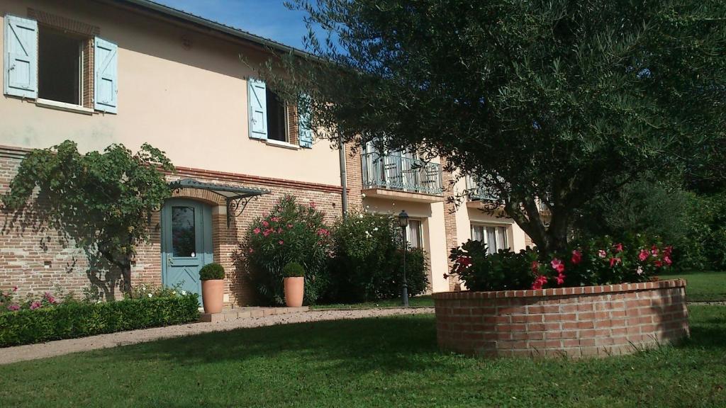 Готель L'Oustal Du Lauragais Labastide-Beauvoir Екстер'єр фото